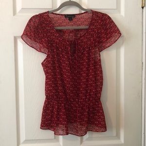 Like new beautiful ladies red print top - size M